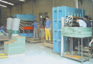 A pressure V-groove floor press